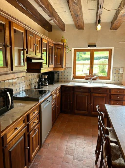La Maison De Barbara La Guiche Eksteriør billede